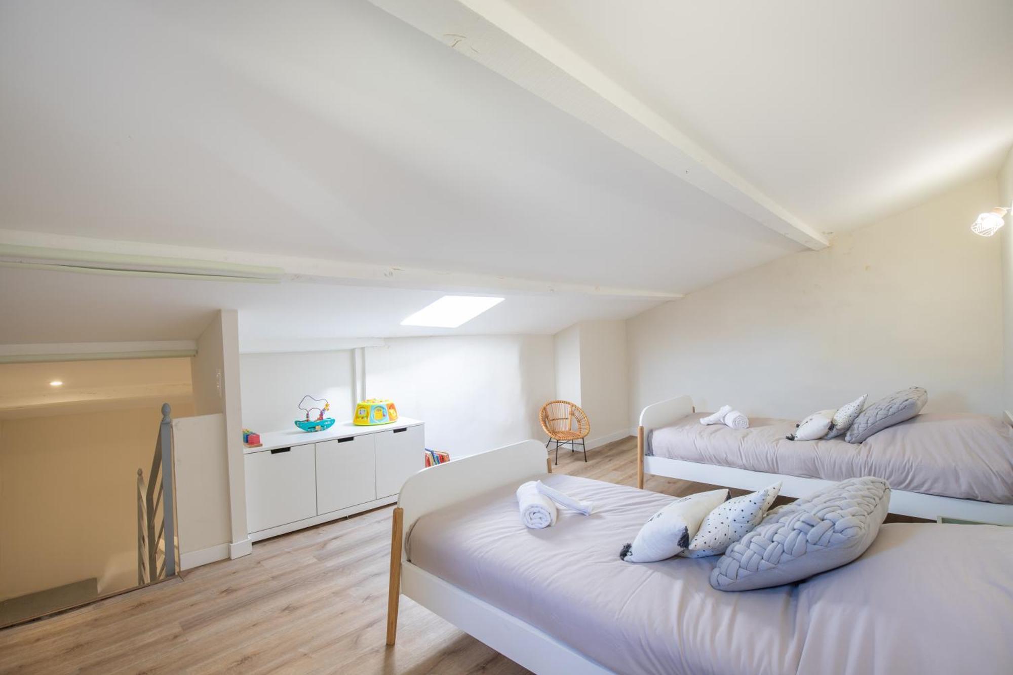 L'Antiquaire - 3 Chambres - Hypercentre - Wifi LʼIsle-sur-la-Sorgue المظهر الخارجي الصورة